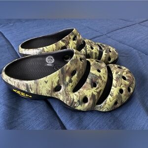 Keen Yogui Camo Slides Clogs Crocs